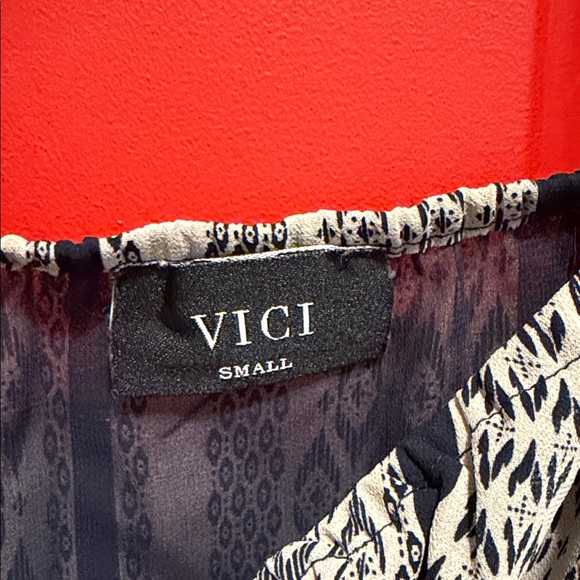 Vici Navy and Cream Geometric Blouse - Picture 2 of 3